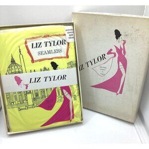 1960s Liz Tylor Micro Mesh Seamless Nylon Garter Stockings-6 Pr White RARE